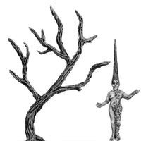 Witch hanging in tree (28mm)