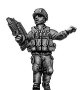 French Foreign Legionnaire in helmet with FAMAS/M203 (28mm)