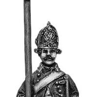 Russian Fusilier standard bearer, coat - no lapels, marching (28mm)