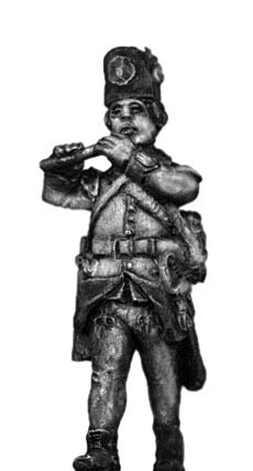 Hungarian Fusilier fifer, marching, casquet (28mm)