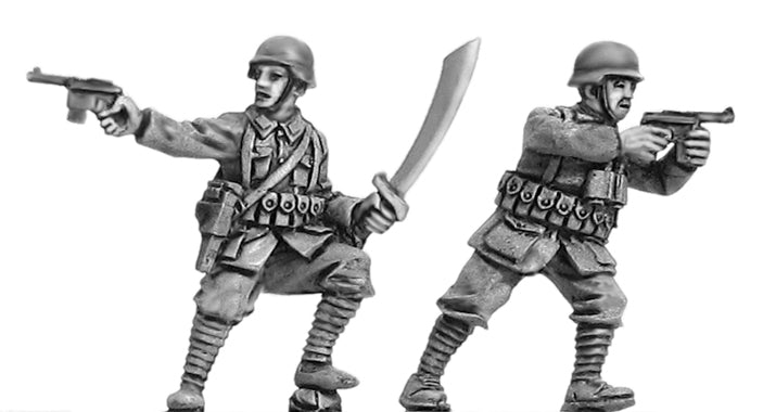 NEW - Chinese NCO in Helmet (28mm)