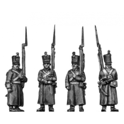 Musketeer, shako, greatcoat, march attack (18mm)