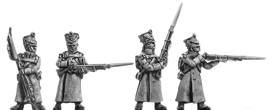 Musketeer in greatcoats firing and loading (18mm)